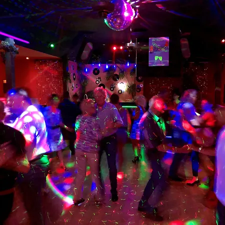 卡热Ssa健身酒店 3*